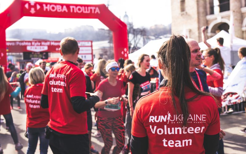men and women in a fun run activity